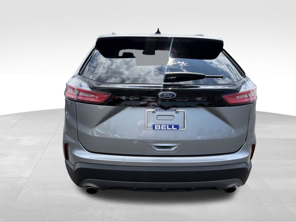 Certified 2024 Ford Edge Titanium AWD/4WD image 9