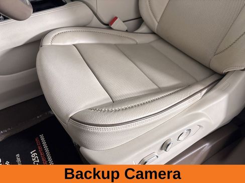 Used 2021 GMC Yukon XL Denali image 13