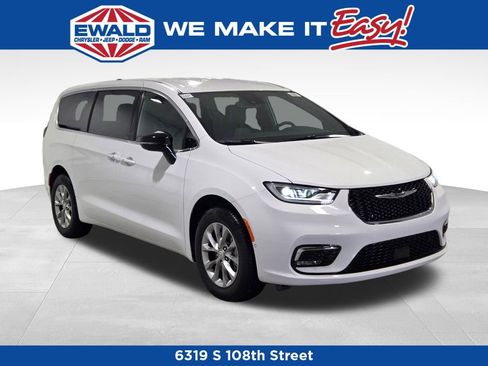 New 2026 Chrysler Pacifica Select image 12