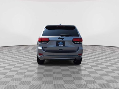Used 2018 Jeep Grand Cherokee Altitude AWD/4WD image 7