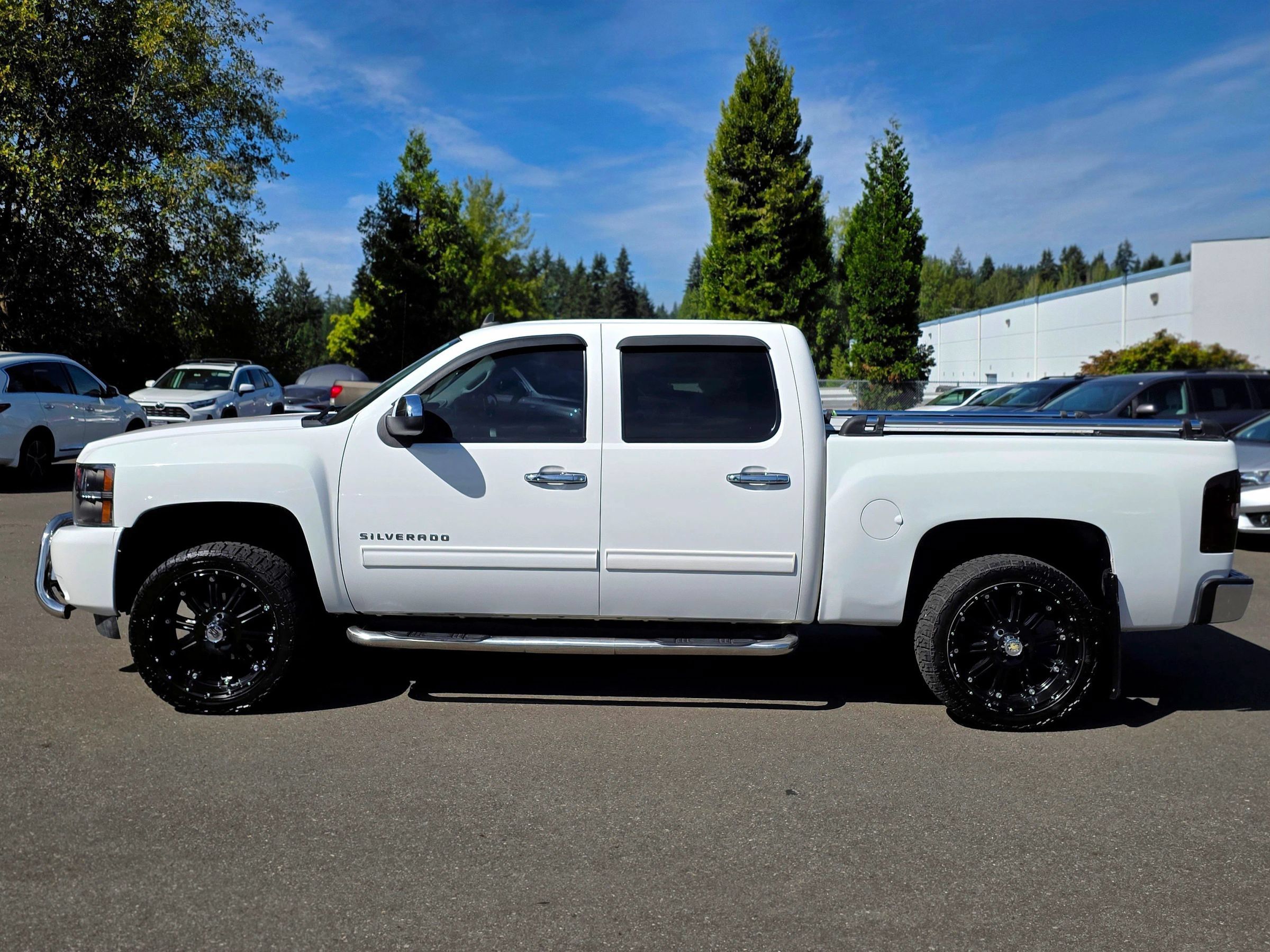 Used 2011 Chevrolet Silverado 1500 LT AWD/4WD image 4