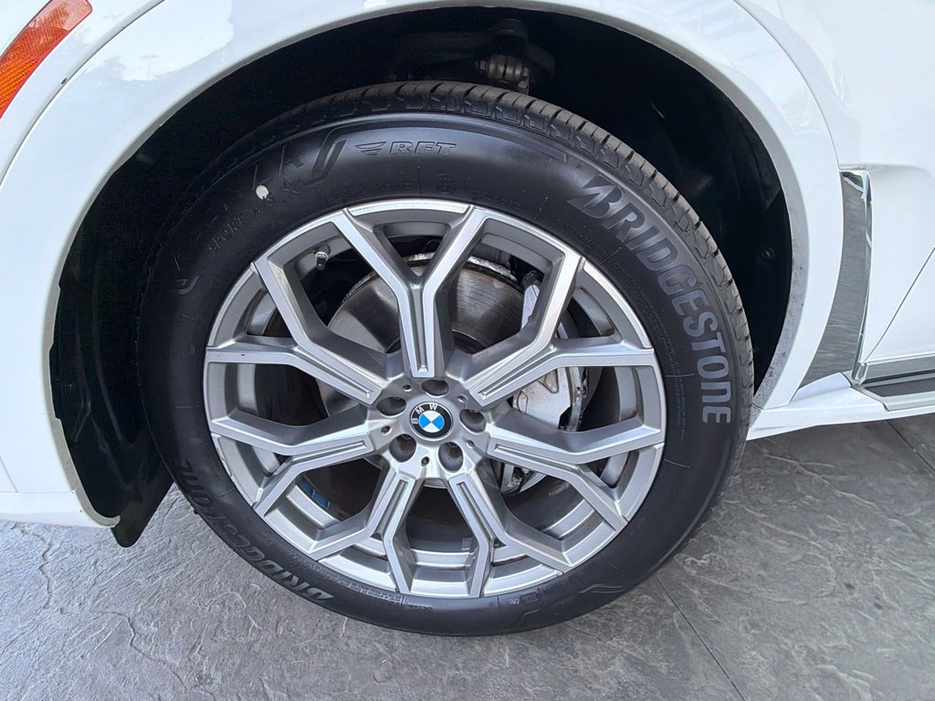Used 2026 BMW X7 xDrive40i AWD/4WD image 5