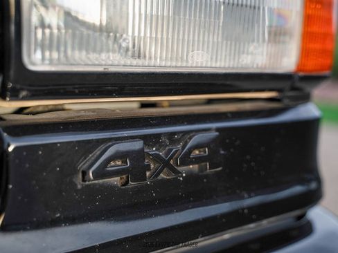 Used 1991 Ford Bronco AWD/4WD image 40