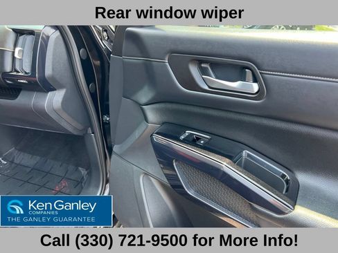Used 2022 Nissan Pathfinder SV AWD/4WD image 59