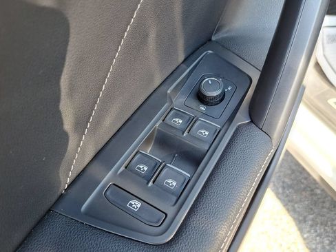 Used 2022 Volkswagen Tiguan SE R-Line AWD/4WD image 21