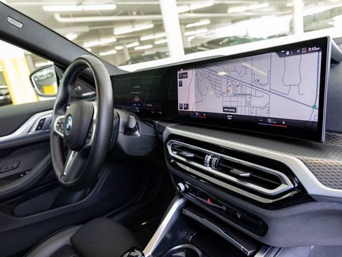 Certified 2023 BMW i4 M50 image 32