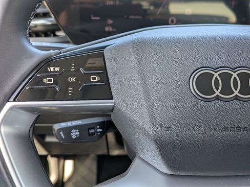 Used 2025 Audi Q5 Premium w/ Convenience Package AWD/4WD image 10