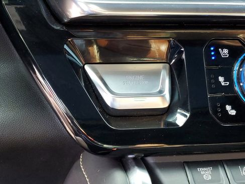 Used 2024 GMC Sierra 2500 Denali Ultimate image 18