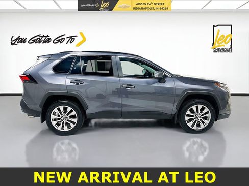 Used 2024 Toyota RAV4 XLE Premium image 4