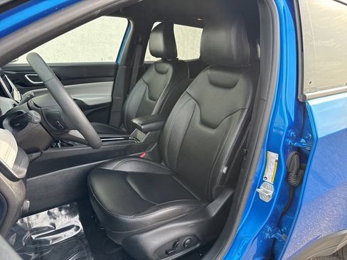 Used 2025 Jeep Compass Limited AWD/4WD image 9