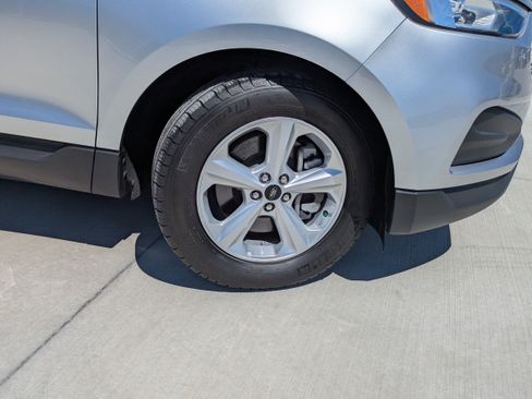 Used 2024 Ford Edge SE AWD/4WD image 9
