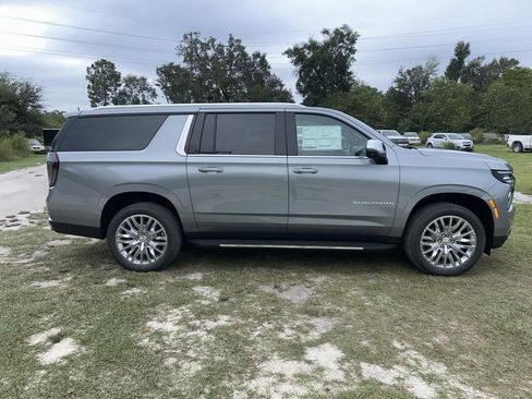 New 2026 Chevrolet Suburban Premier w/ Sun And Tow Package image 4