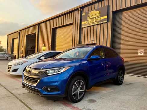 Used 2022 Honda HR-V EX image 2