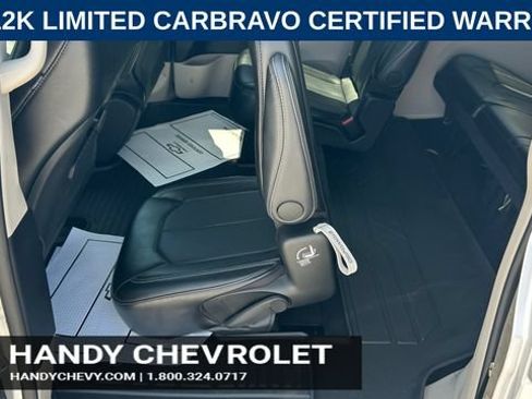 Used 2024 Chrysler Pacifica Touring-L FWD image 32