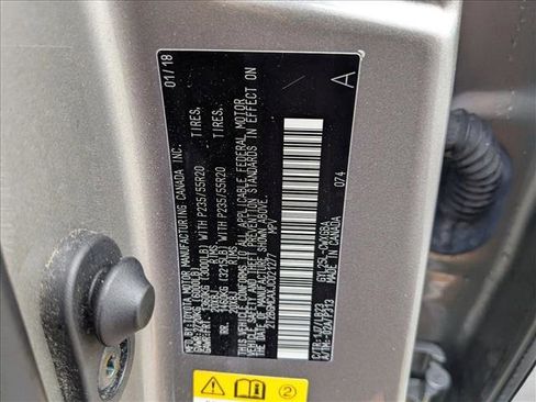 Used 2018 Lexus RX 450h AWD image 23