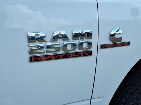 Used 2018 RAM 2500 Tradesman w/ Chrome Appearance Group image 10