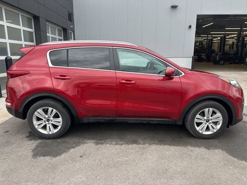 Used 2018 Kia Sportage LX w/ LX Popular Package image 2