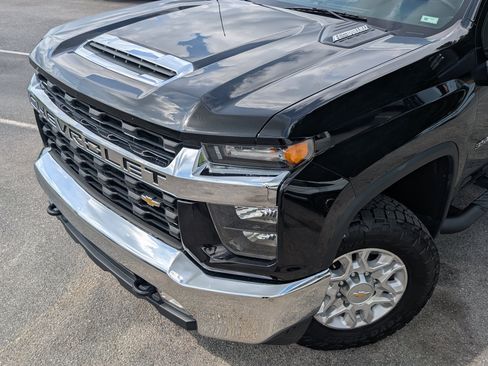 Used 2022 Chevrolet Silverado 3500 LT w/ Convenience Package AWD/4WD image 13