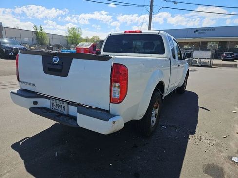 Used 2018 Nissan Frontier S RWD image 8