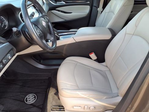 Used 2020 Buick Enclave Essence w/ Sound and Sites Package image 5