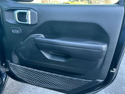 Used 2020 Jeep Wrangler Unlimited Sport S image 27