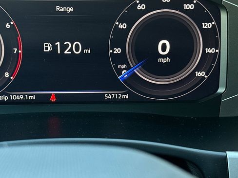 Used 2022 Volkswagen Atlas Cross Sport SE image 27