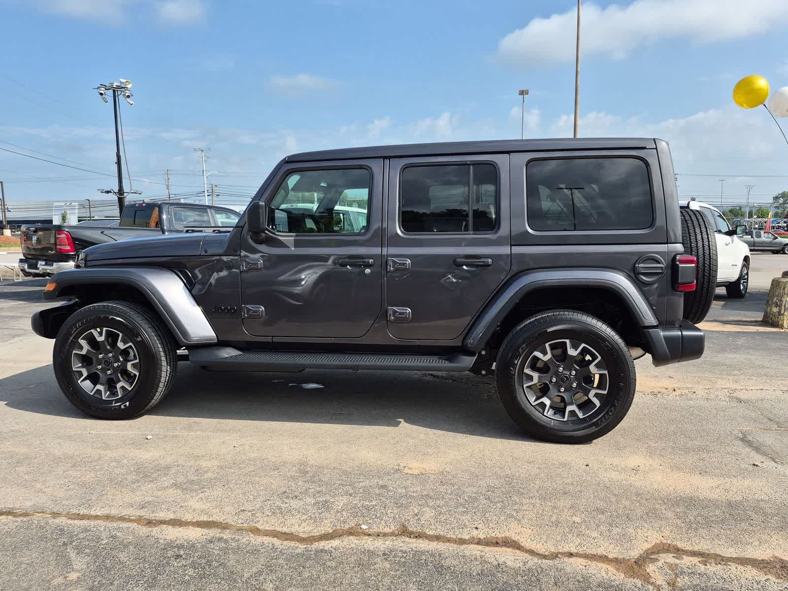 New 2026 Jeep Wrangler Unlimited Sahara AWD/4WD image 3