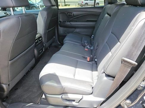 Used 2024 Honda Passport EX-L image 10