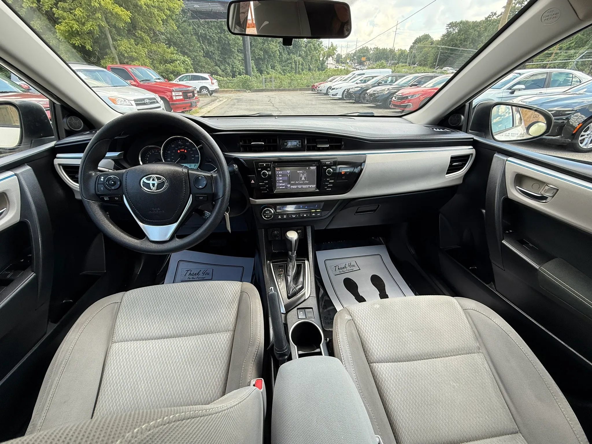 Used 2016 Toyota Corolla LE FWD image 12