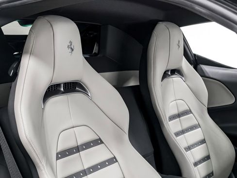 Used 2023 Ferrari SF90 Stradale image 30