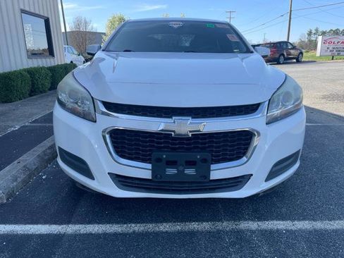 Used 2016 Chevrolet Malibu LT image 3