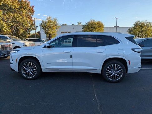 New 2026 Buick Enclave Avenir w/ Super Cruise Package FWD image 5