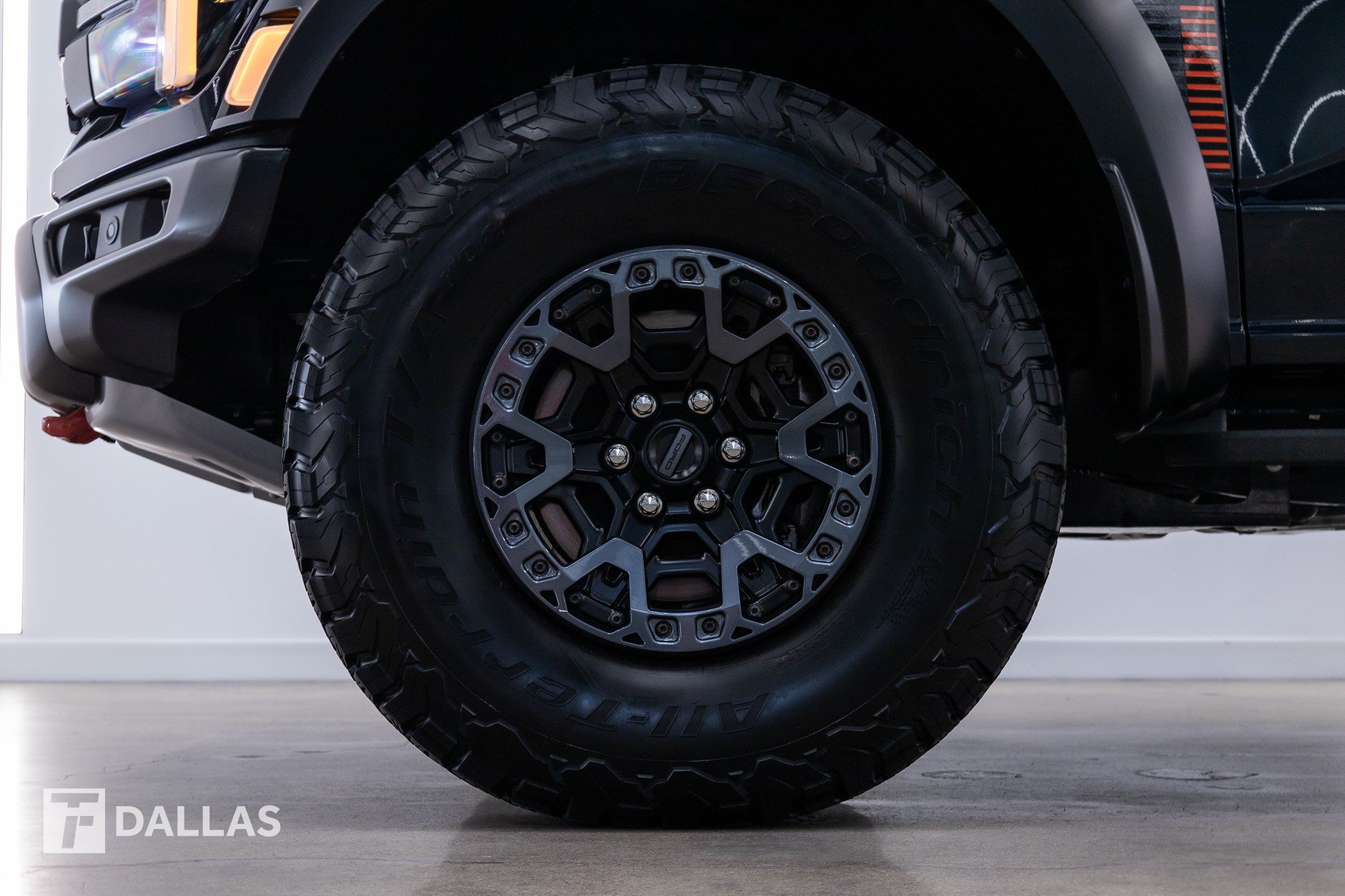 Used 2026 Ford F150 Raptor w/ Equipment Group 803A Raptor R AWD/4WD image 6