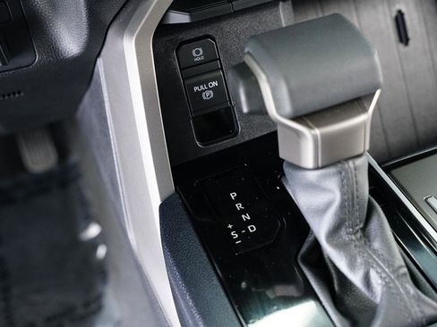 Used 2025 Toyota Sequoia SR5 image 27