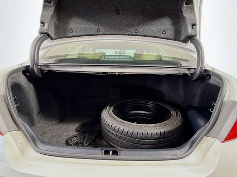 Used 2016 Toyota Camry XLE image 27