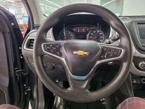 Used 2018 Chevrolet Equinox LS FWD image 10