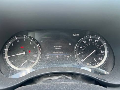 Used 2021 Toyota Highlander Limited AWD/4WD image 10