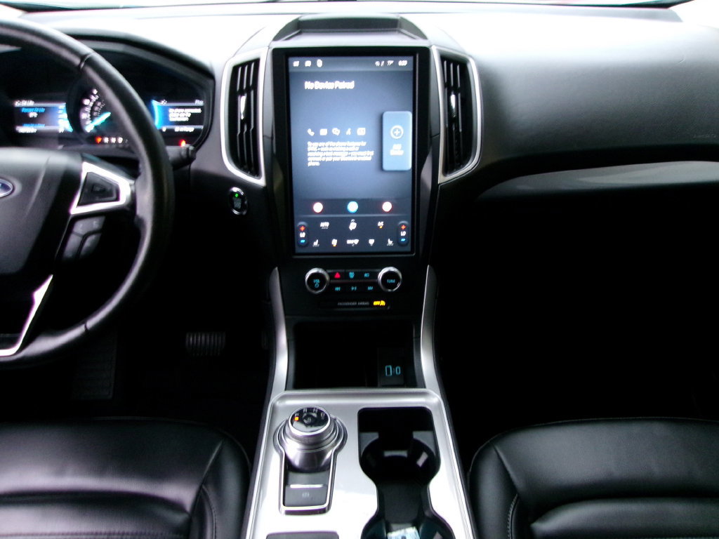 Used 2024 Ford Edge SEL AWD/4WD image 16