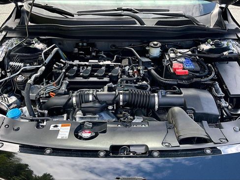 Used 2021 Honda Accord Sport image 10