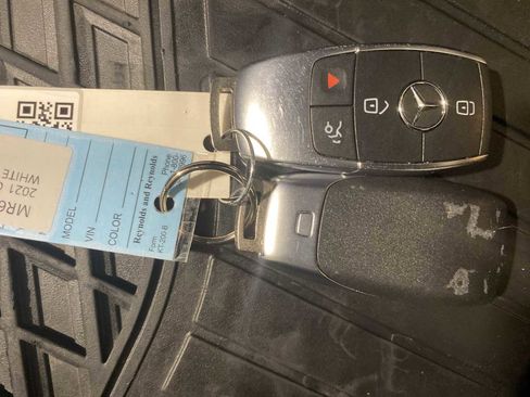 Used 2021 Mercedes-Benz C 300 4MATIC Sedan image 20