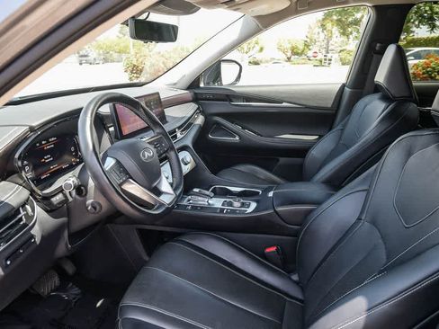 Used 2023 INFINITI QX60 Sensory w/ Vision Package AWD/4WD image 16