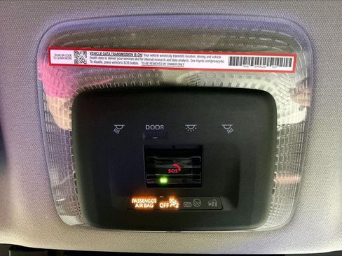 New 2026 Toyota Prius Plug-In Hybrid FWD image 36