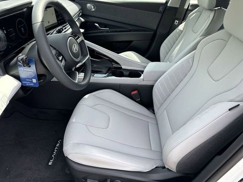 New 2026 Hyundai Elantra Limited FWD image 26