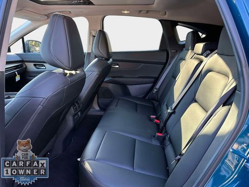 Used 2025 Nissan Murano SL AWD/4WD image 12