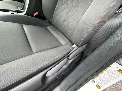 Used 2023 Toyota Corolla LE image 12