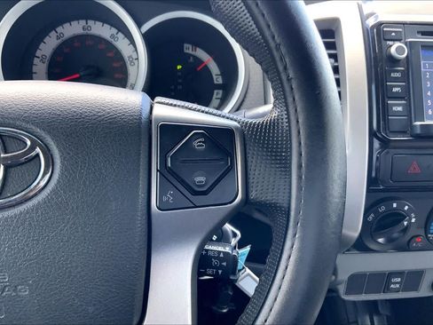 Used 2014 Toyota Tacoma PreRunner w/ SR5 Package RWD image 24