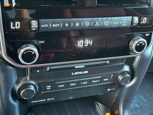 Used 2022 Lexus GX 460 Premium w/ Premium Package AWD/4WD image 20