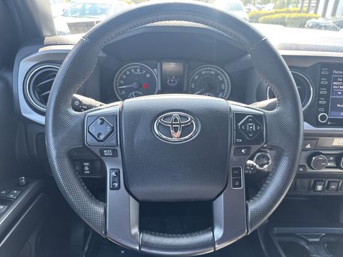Used 2022 Toyota Tacoma TRD Sport AWD/4WD image 51