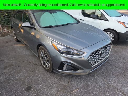 Used 2019 Hyundai Sonata Limited FWD image 2