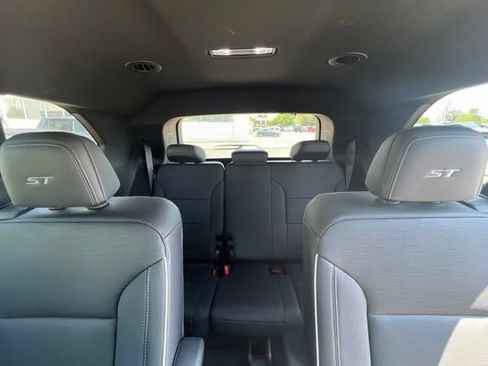 Used 2025 Buick Enclave Sport Touring w/ Trailering Package, 5000 lbs. AWD/4WD image 22
